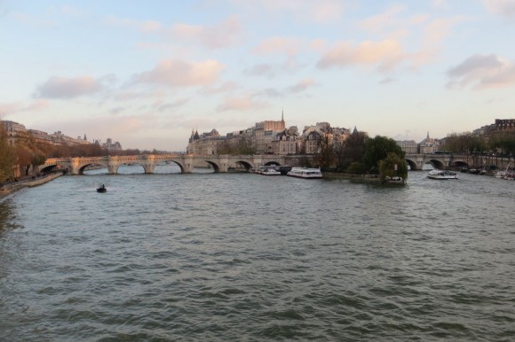 Pink sunset on Seine